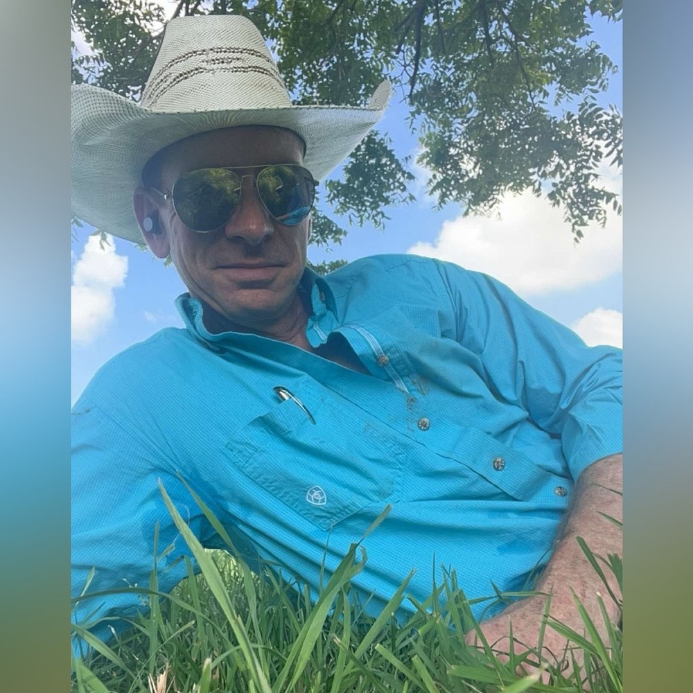 Meet your Posher, Justin